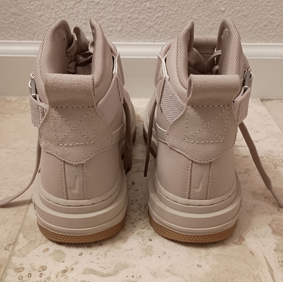 Womens Nike Air Force 1 Utility Fossil Stone 2.0 Trail Boot Snow Size 7.5 - Picture 6 of 9